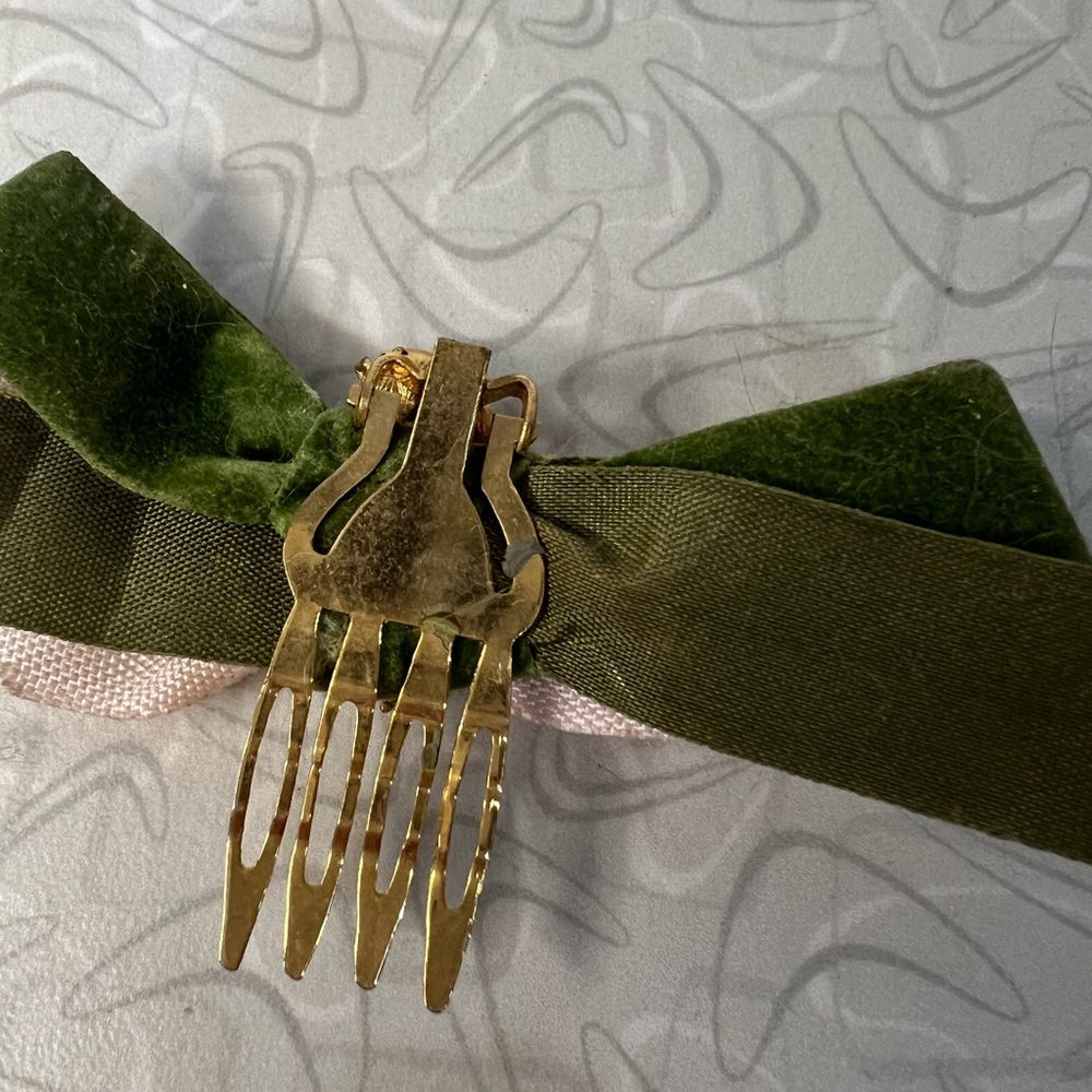 Vintage Decorative Hair Comb - Picture 5 of 5